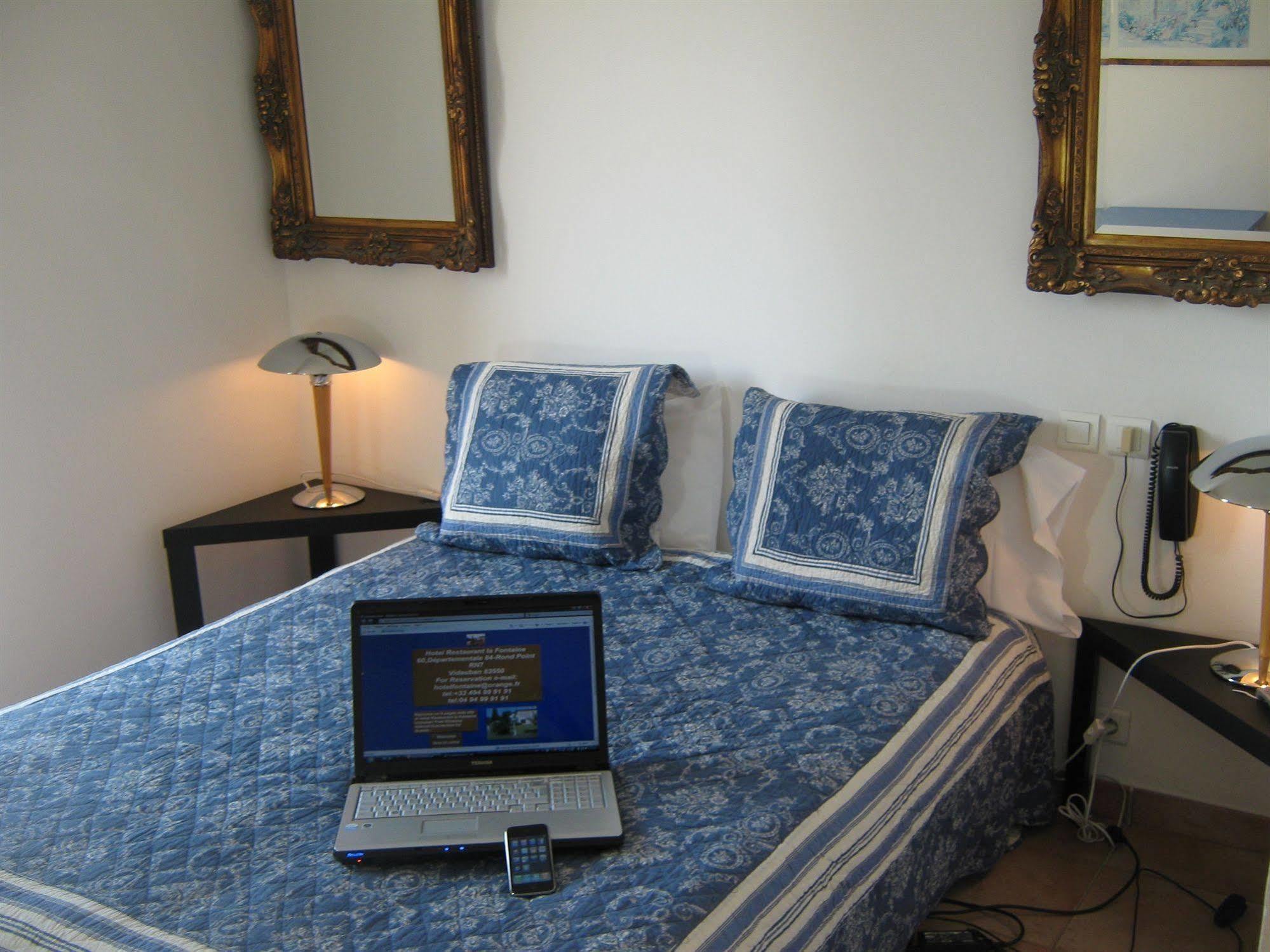 Hotel La Fontaine à Vidauban Extérieur photo