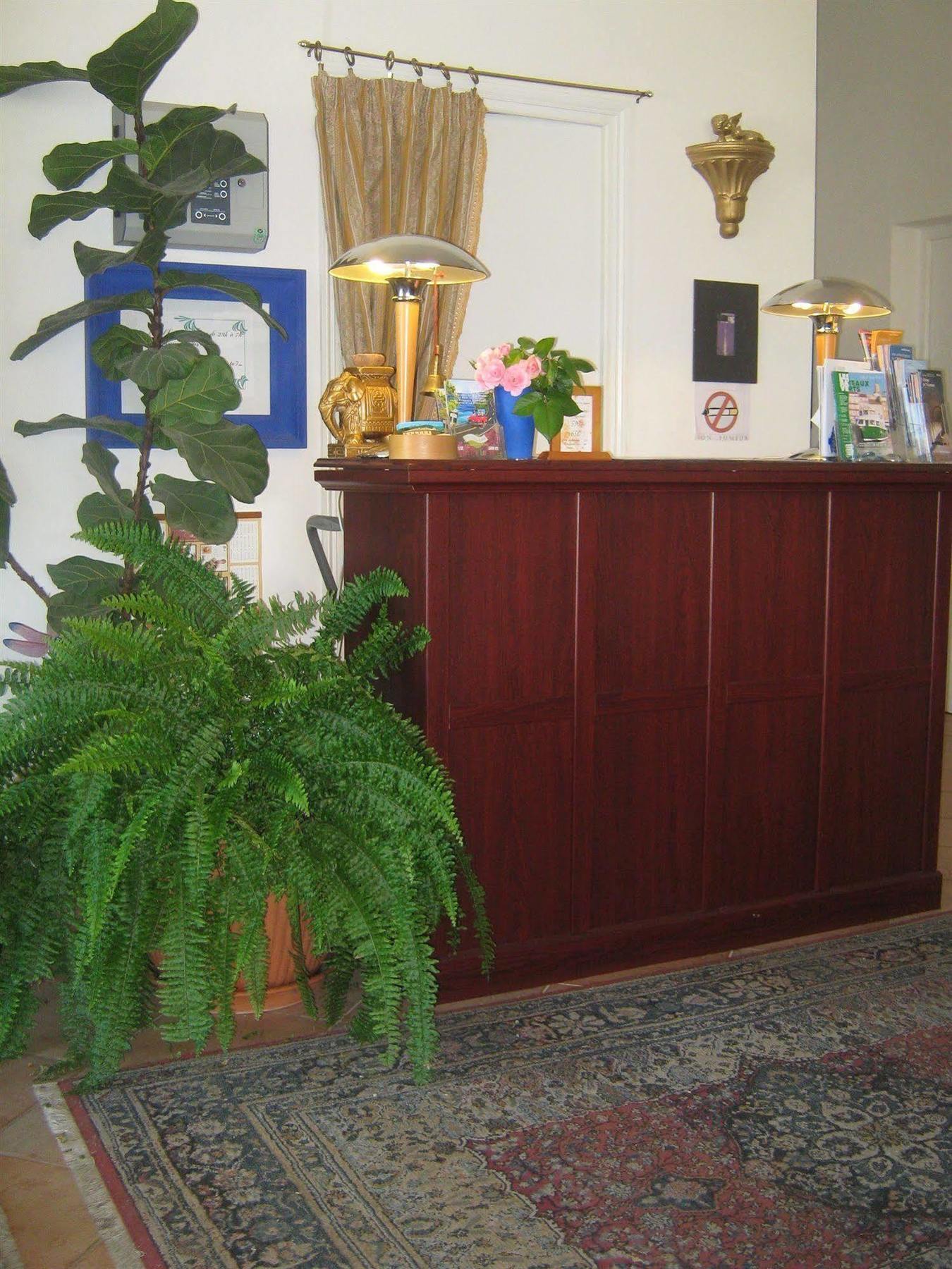 Hotel La Fontaine à Vidauban Extérieur photo
