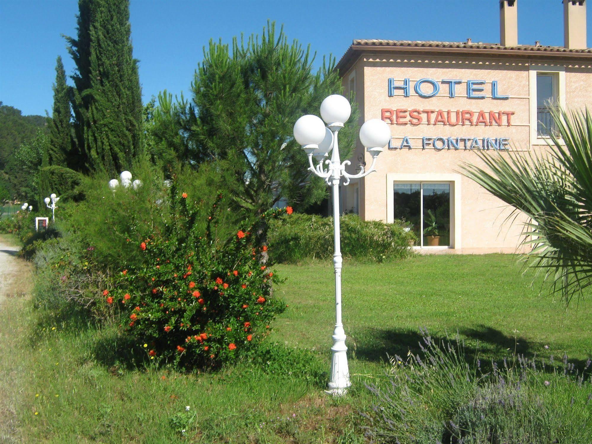 Hotel La Fontaine à Vidauban Extérieur photo